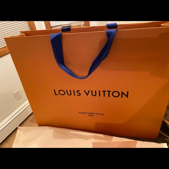 AUTHENTIC SOLD-OUT EVERYWHERE! GM Damier Azur Neverfull. 15.4 x 12.6 x 7.9 in. - Picture 8 of 13